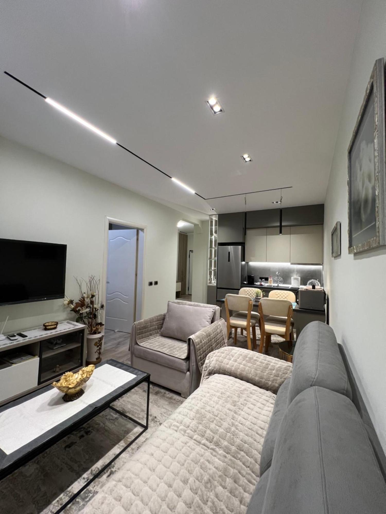 Center View Luxury Apartment Tirana Exterior photo