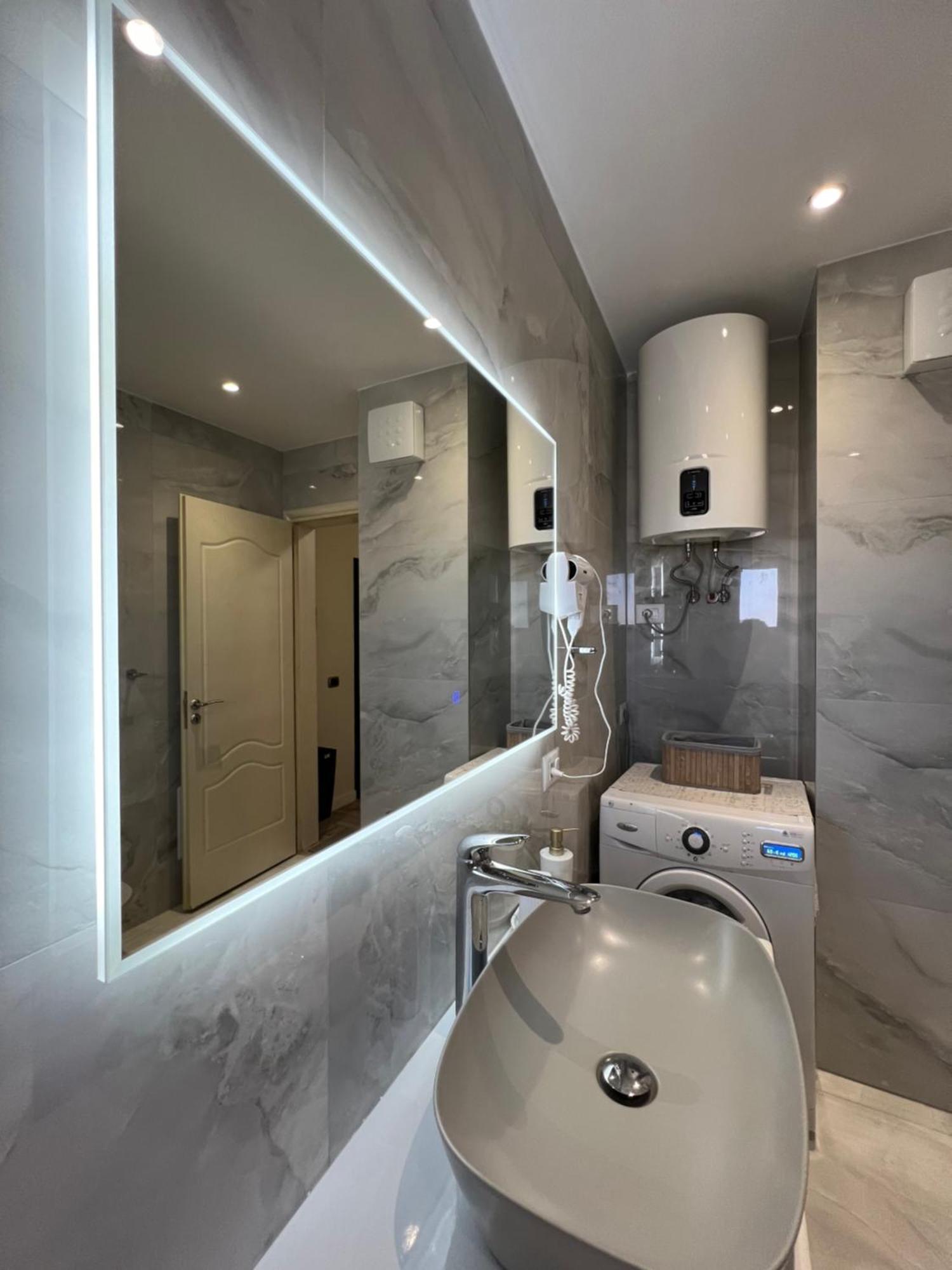 Center View Luxury Apartment Tirana Exterior photo