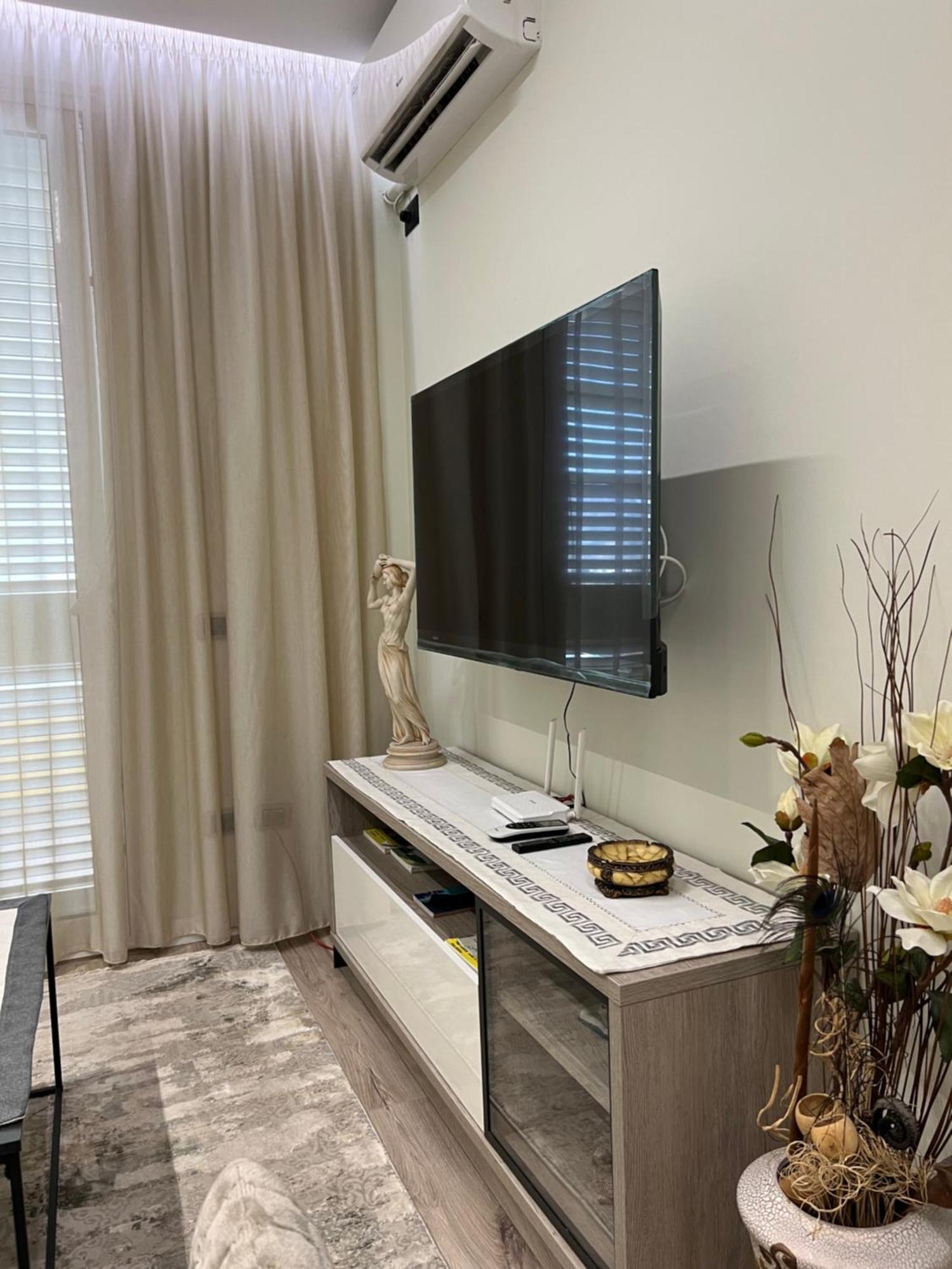 Center View Luxury Apartment Tirana Exterior photo